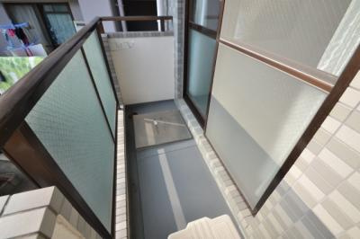 神戸市灘区城内通４丁目の賃貸マンションのバルコニー