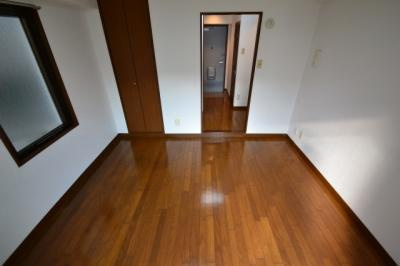 神戸市灘区城内通４丁目の賃貸マンションの居間・リビング
