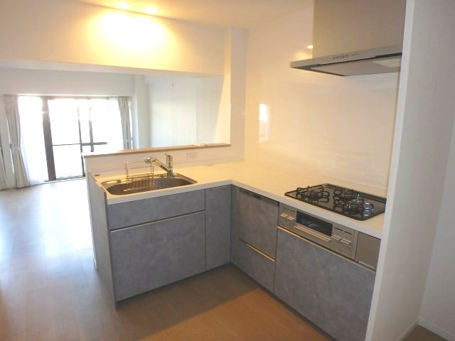 神戸市東灘区御影３丁目の賃貸マンションのキッチン