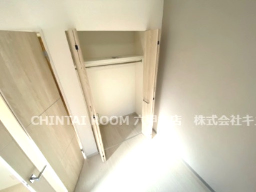 神戸市灘区岩屋中町２丁目の賃貸マンションの収納