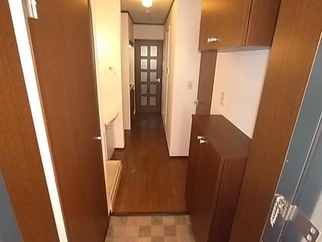 神戸市東灘区森南町１丁目の賃貸マンションの玄関