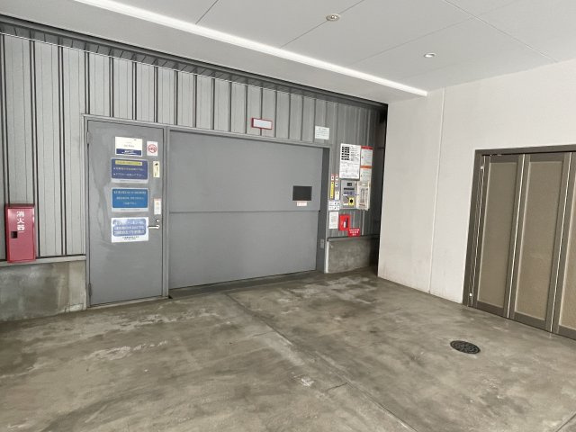 神戸市中央区磯辺通１丁目の賃貸マンションの駐車場