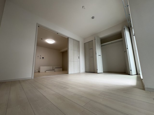 神戸市東灘区深江本町３丁目のアパートの居間・リビング