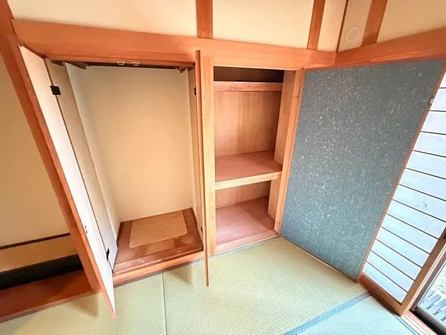 神戸市東灘区深江南町４丁目の賃貸マンションの収納