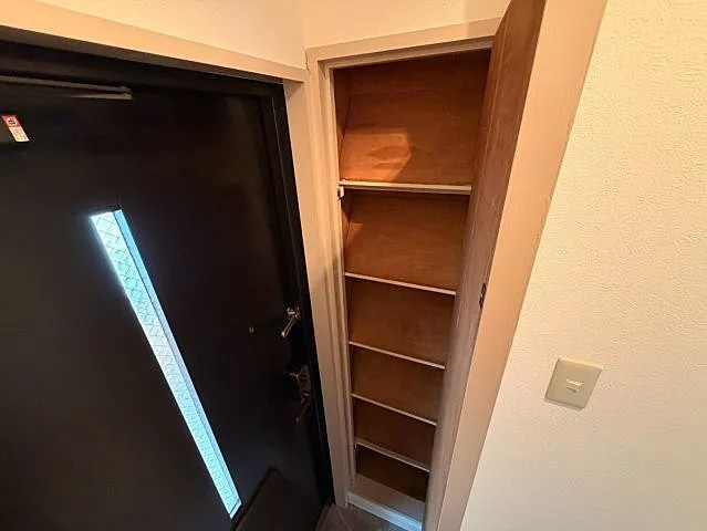 神戸市東灘区深江南町４丁目の賃貸マンションの収納