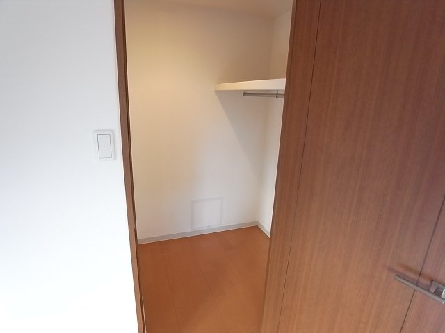 神戸市東灘区住吉本町３丁目の賃貸マンションの収納