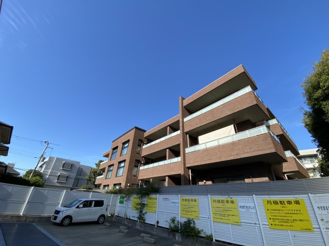 神戸市東灘区住吉本町３丁目の賃貸マンションの外観