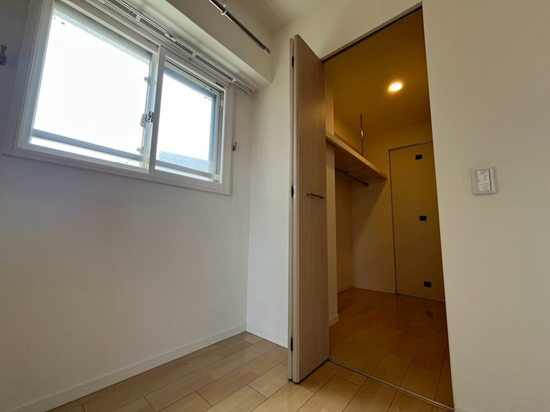 神戸市中央区栄町通６丁目の賃貸マンションの収納
