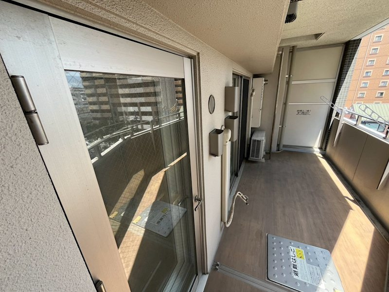 神戸市中央区栄町通６丁目の賃貸マンションのバルコニー