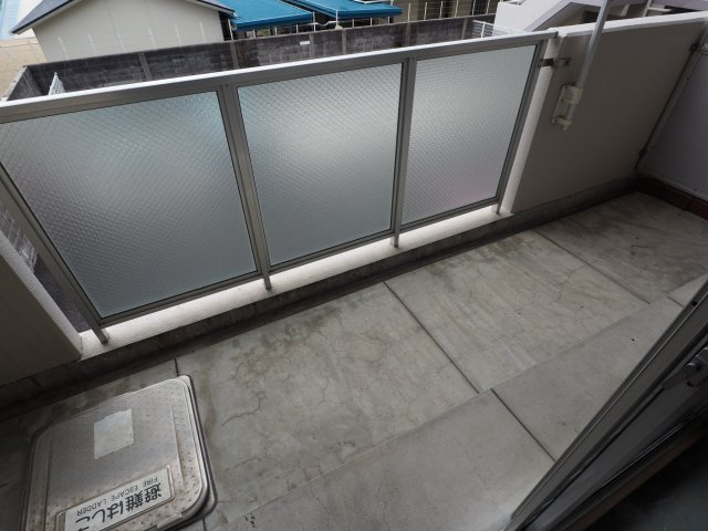 アプリーレ北青木のバルコニー