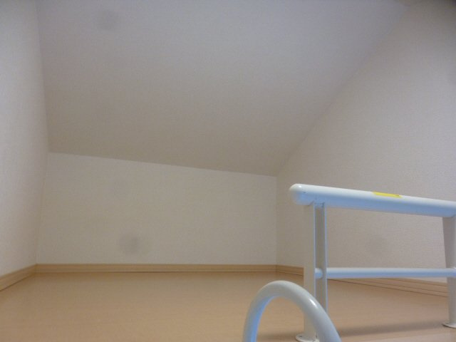 姫路市飾磨区西浜町２丁目のハイツの子供部屋