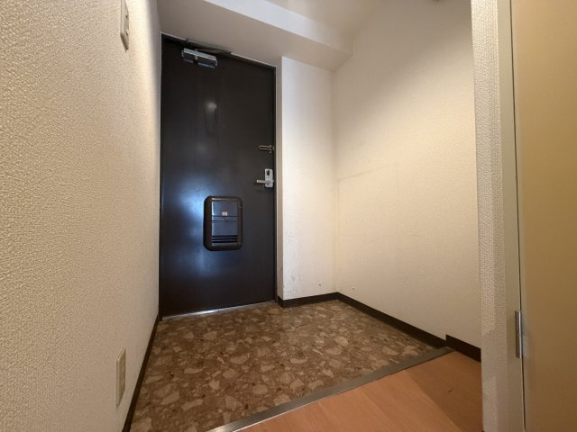 キャトルセゾンの玄関