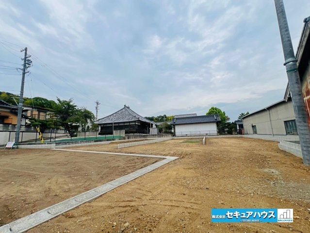 【同施工物件ご案内可能】みよし市福谷町蔵屋敷　全3棟の外観|【3号棟外観パース】
■株式会社　セキュアハウス■
住宅ローンに強く、知識、経験豊富なスタッフ在籍
お客様に寄り添い、ご成約後もサポート致します。　　　　　　　　　　　　　　　　　　　　　　　　　　　