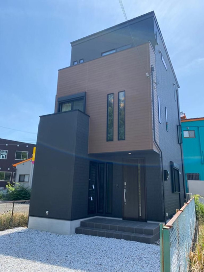 【外観】 | Ｅｎａｌｅｅ　Ｂａｃｈ　Ｖｉｌｌａ