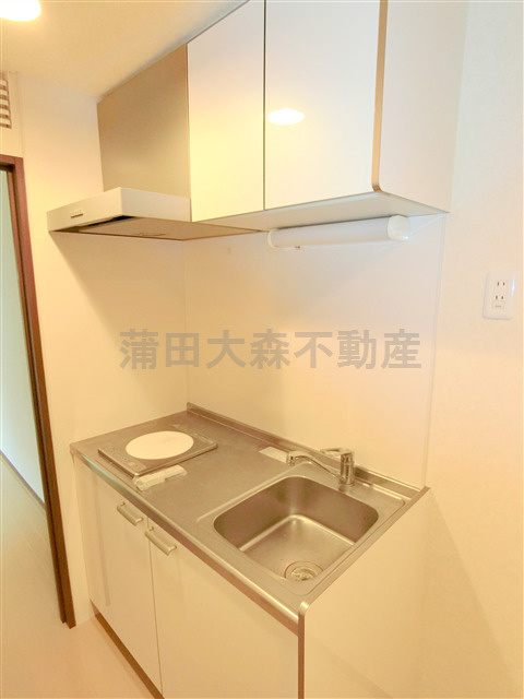 ホルン西蒲田のキッチン|まな板が置ける調理スペースのあるキッチン