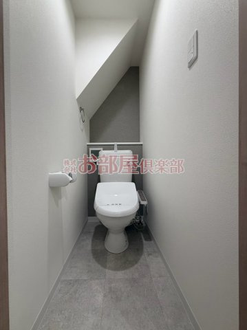 ADC津福のトイレ|落ち着いた色調のトイレです
