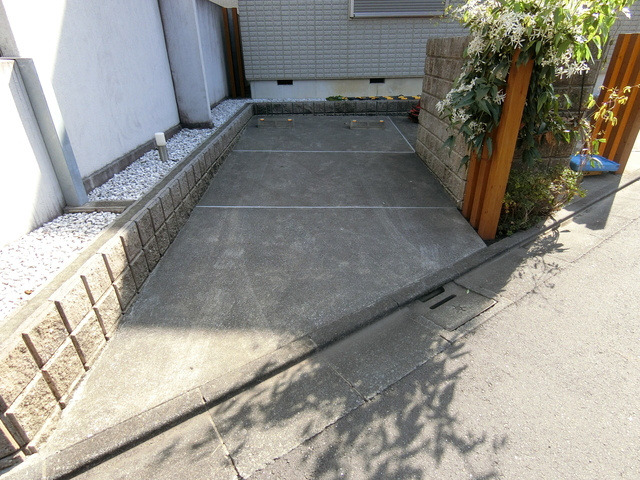 さくらフラット浜田山の駐車場|★敷地内駐車場★