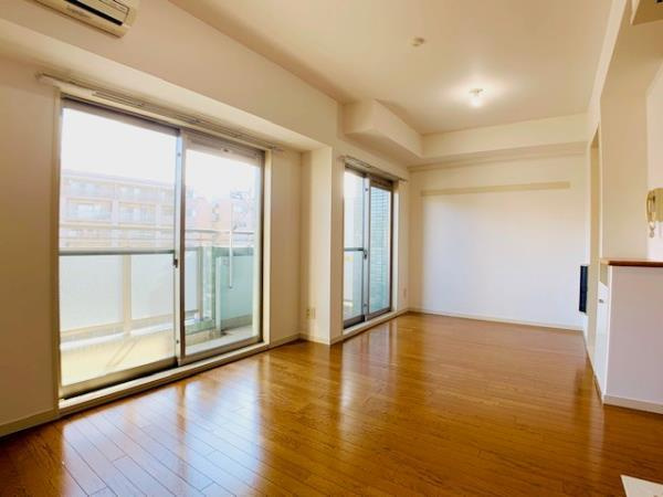 グリーンヒルズ目白の居間・リビング