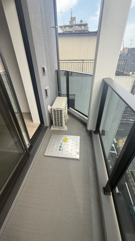 プライムブリス森下スタジオのバルコニー