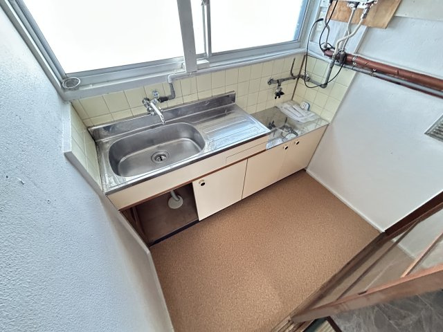富田林市山中田アパートの独立洗面台