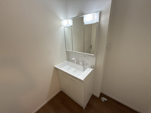 飾磨区構戸建１号棟の洗面所