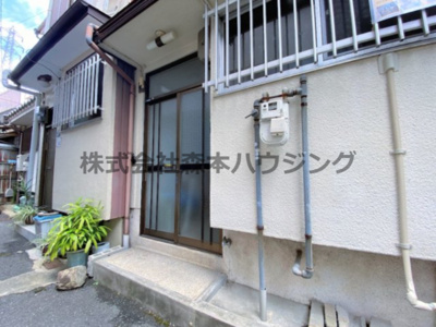 【エントランス】 | 　門真市常盤町24テラスハウス | ゆとりのあるエントランスです