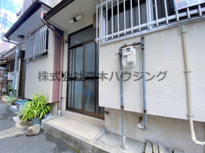 【エントランス】 | 　門真市常盤町24テラスハウス | ゆとりのあるエントランスです