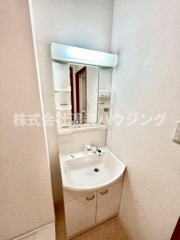 KTIレジデンス江坂の洗面所