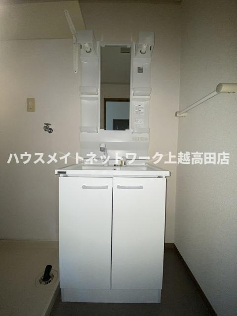 フォレストヒルズＣ棟の洗面所|洗髪洗面化粧台