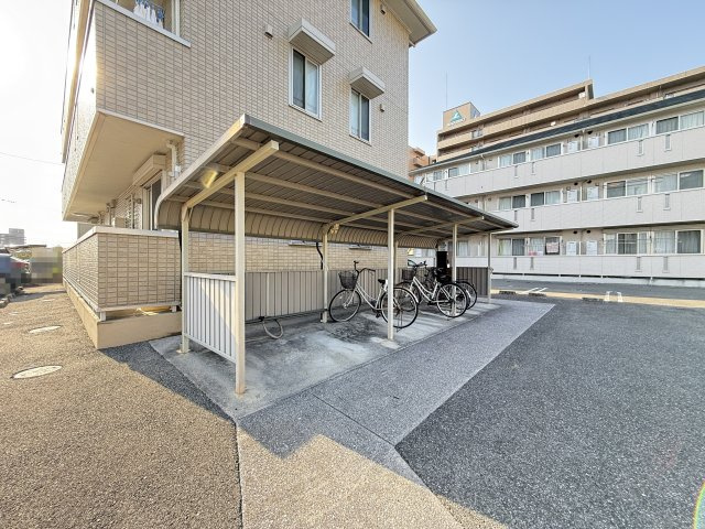 リビングタウン北川添 B棟のその他共用部分