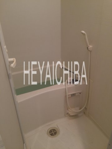 ドゥメゾン戸田の浴室