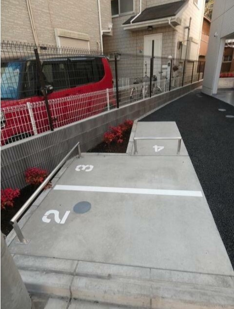 ダウンタウンレジデンスのその他共用部分|バイク置き場