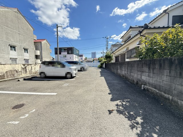 フレグランス桃源の駐車場