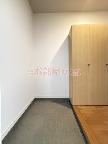 グランデール長園　B棟の玄関|シンプルで使いやすい玄関です