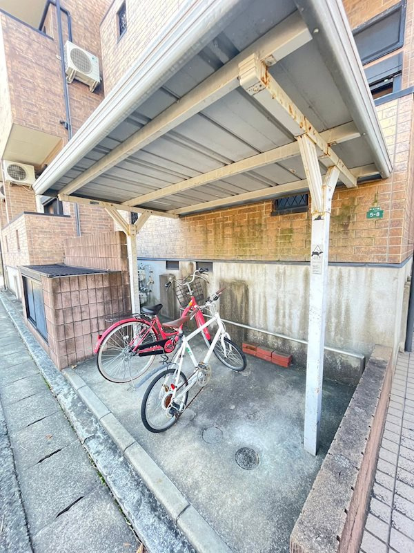 福岡市博多区那珂２丁目のアパートの外観