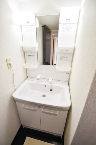 グランパスエクシードの洗面所