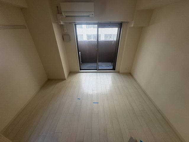 プレサンスOSAKA江坂の居間・リビング