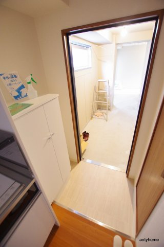 ウイングビュー野江 仲介手数料無料の玄関