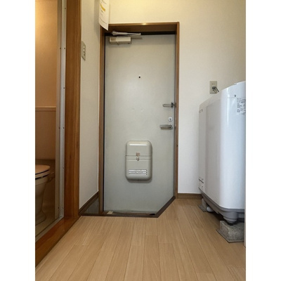 【玄関】 | メゾンエリカ