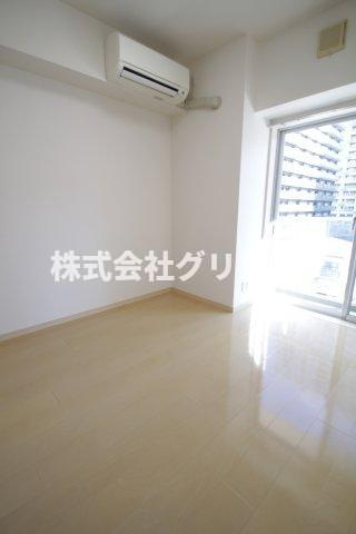 PLEASTYLE川崎の洋室