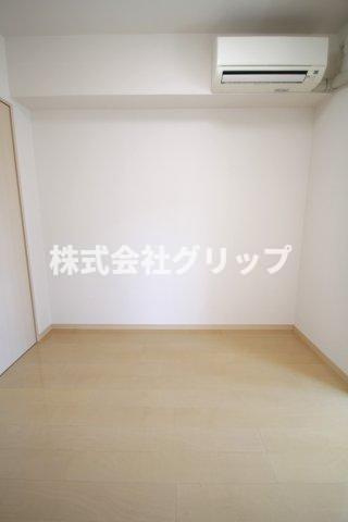 PLEASTYLE川崎の洋室