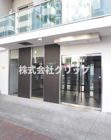 PLEASTYLE川崎のエントランス