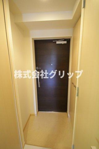 PLEASTYLE川崎の玄関