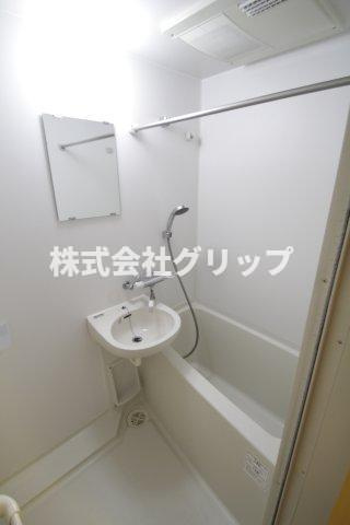 PLEASTYLE川崎の浴室
