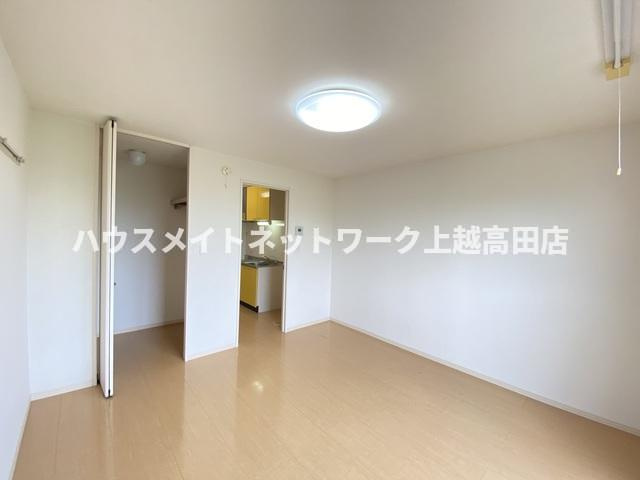 メゾンムーランの内装|洋室8.0帖