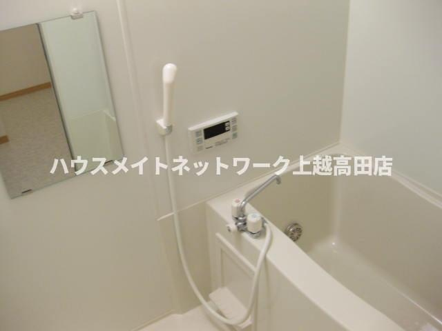 メゾンムーランの浴室|追焚機能付