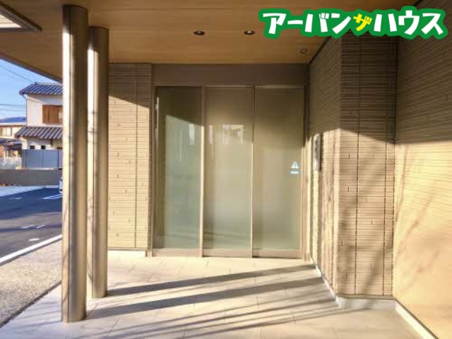 サニーコートのエントランス