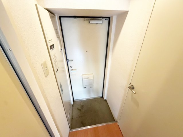 K緑地の玄関