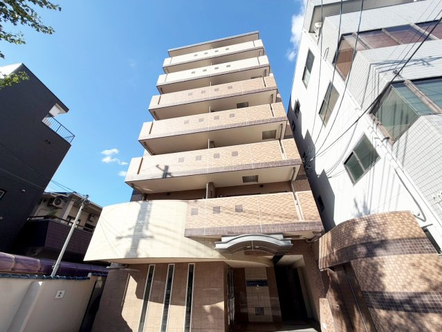 BeeHive吹田駅前