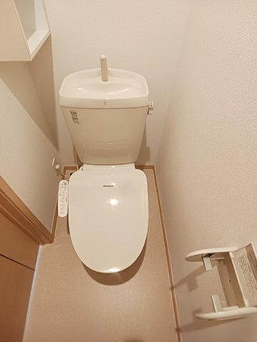 【トイレ】 | ブルー・スカイⅠ | コンパクトで使いやすいトイレです